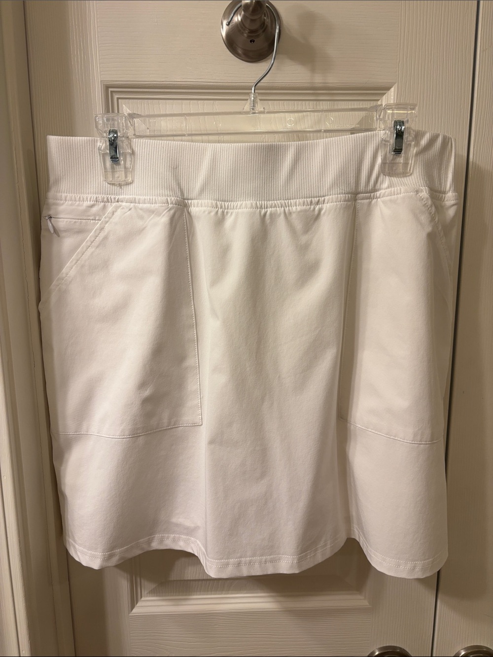 White Women's Casual Pull-On Golf Skort with Front Pockets